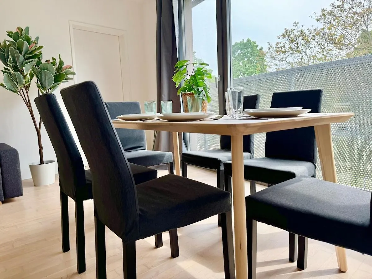 90 M2 Stylish 4 Room Apartment With Parking Vienna Austria