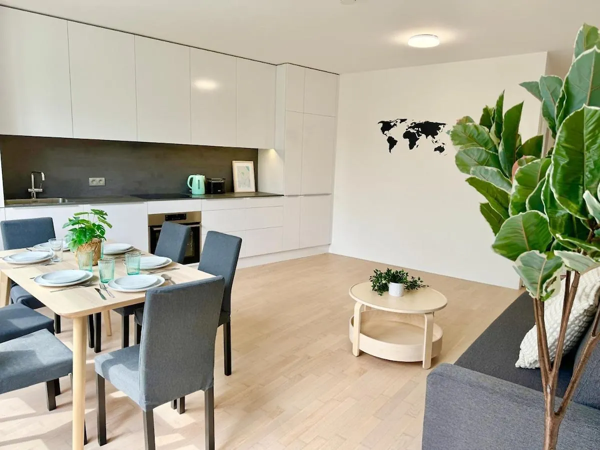90 M2 Stylish 4 Room Apartment With Parking Vienna Austria