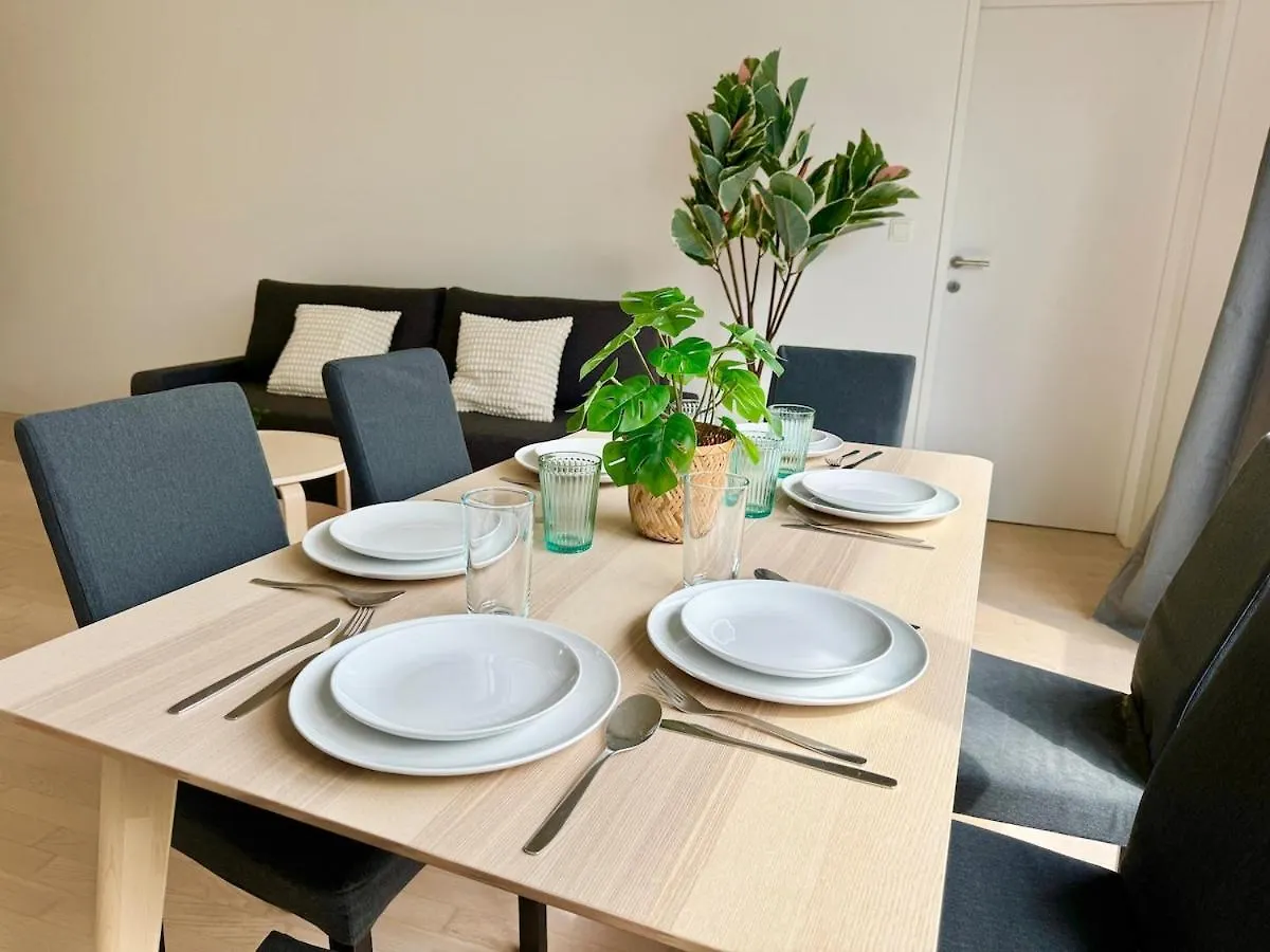 90 M2 Stylish 4 Room Apartment With Parking Vienna 0*,  Austria