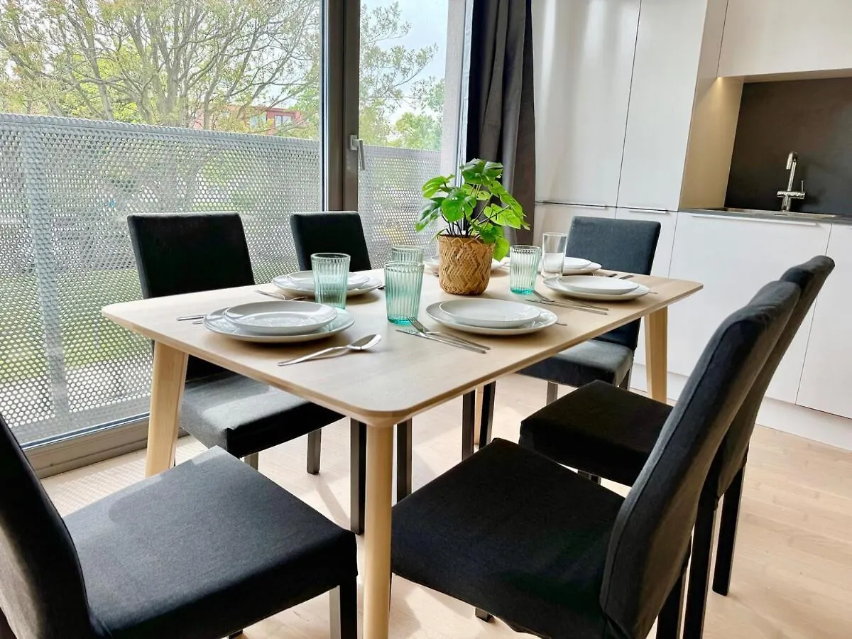 90 M2 Stylish 4 Room Apartment With Parking Vienna