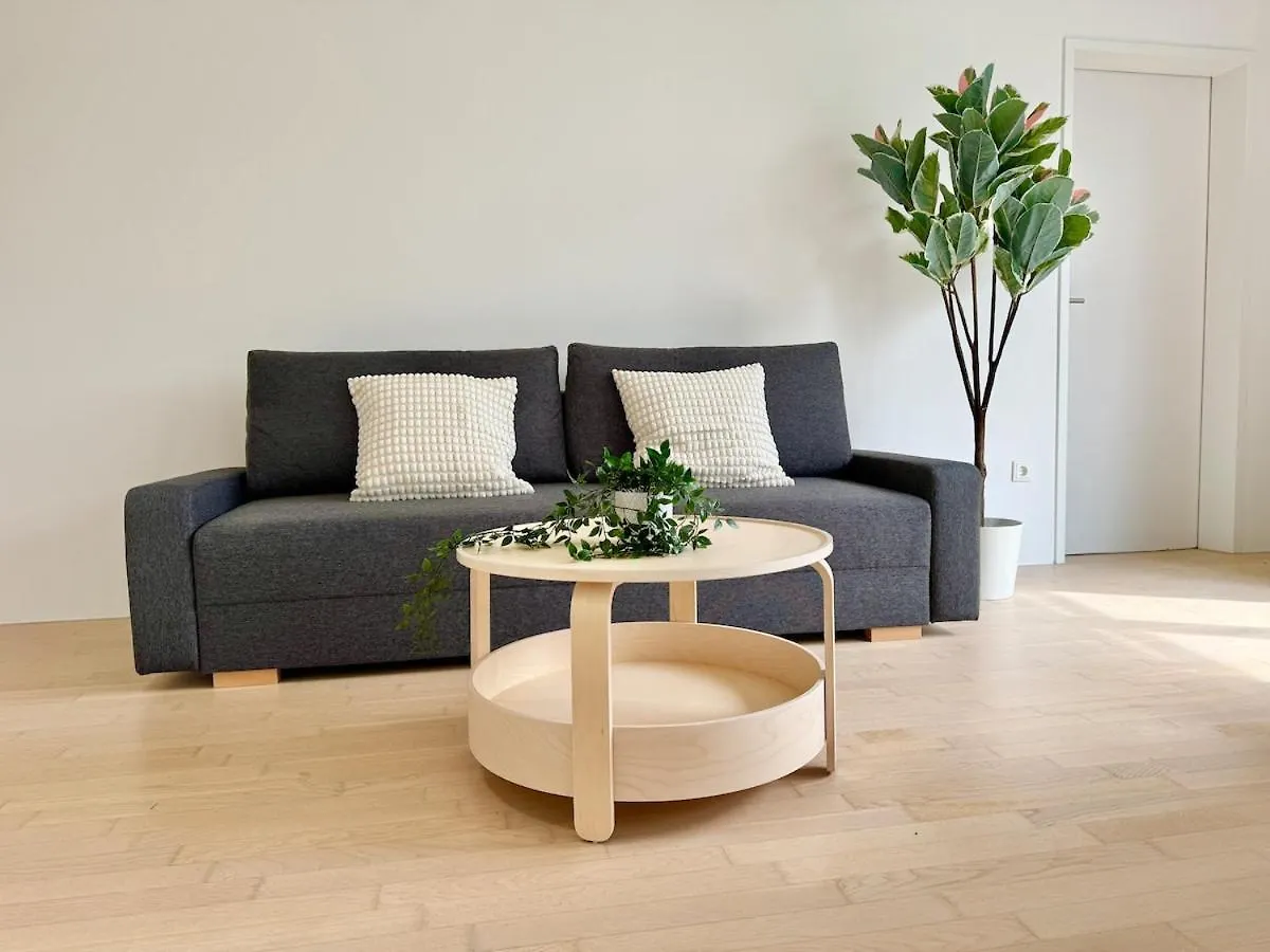 90 M2 Stylish 4 Room Apartment With Parking Vienna